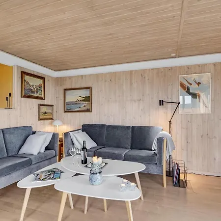 Stunning In With Kitchen Fåborg